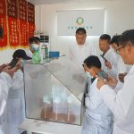 学员现场学习液体菌种制作技术3